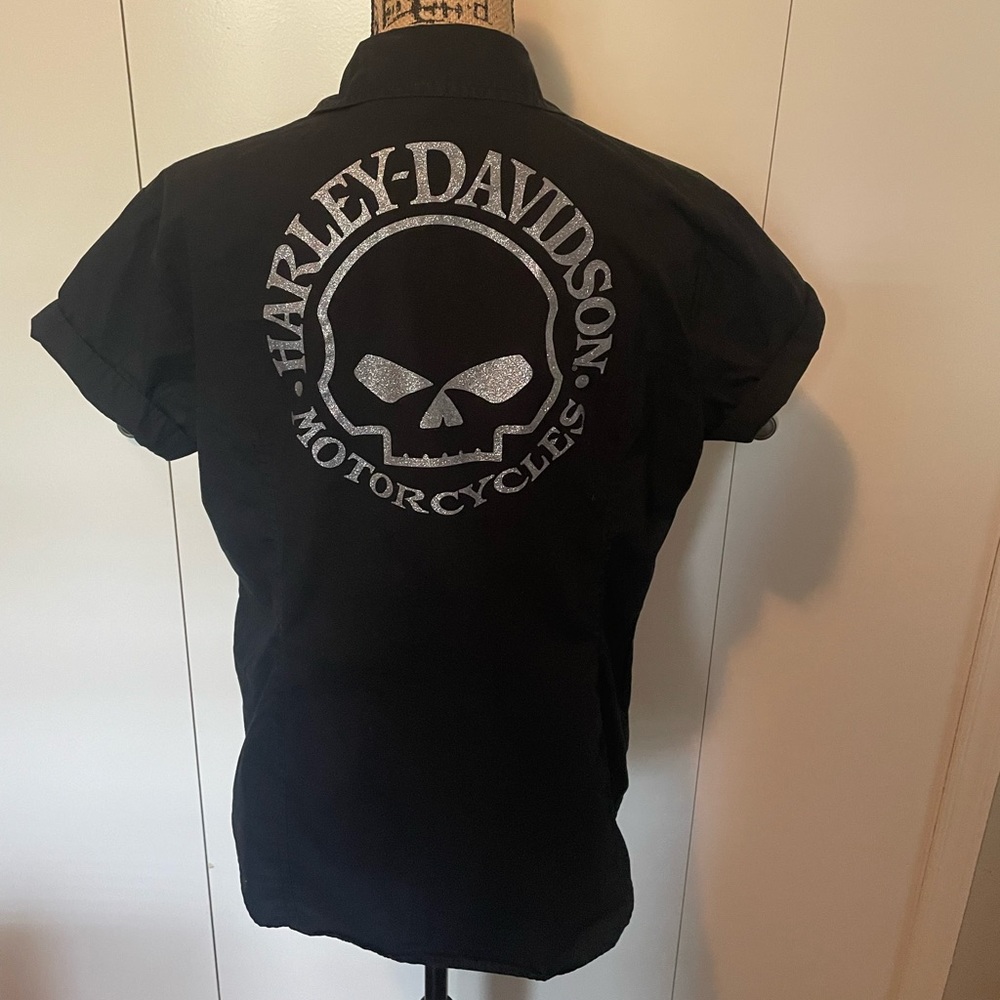 Black Harley Davidson Silver Skull Short Sleeve with Black Snaps